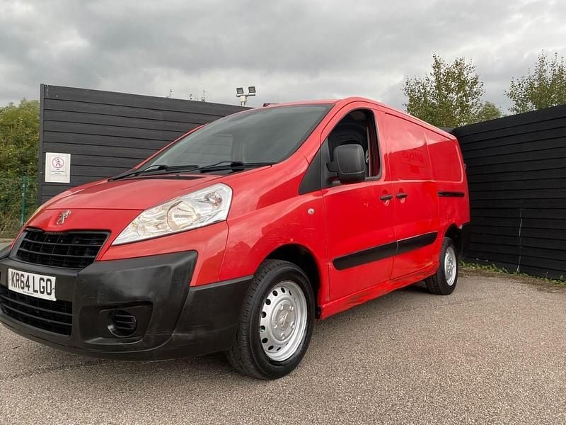 Red Used 2014 Peugeot Expert Van | £3,995 (Good price) - Image 1/4
