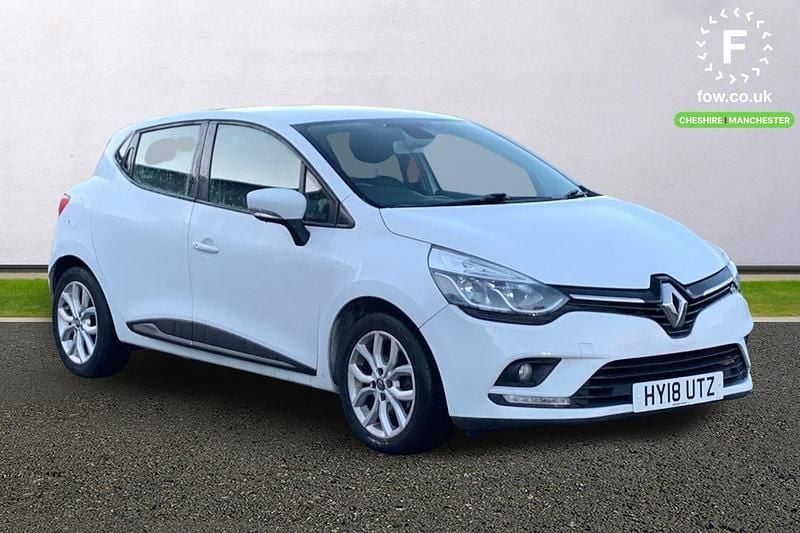 White Used 2018 Renault Clio IV Dynamique Hatchback | £7,399 (Fair price) - Image 1/3