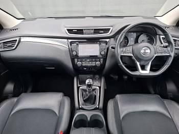 Usado Nissan Qashqai Tekna 110 CV (80 kW) 2018 Negro SUV