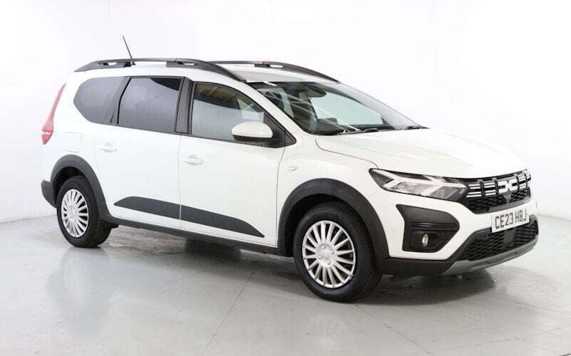 Used 2024 Dacia Jogger Expression Estate | £14,800 (Good price) - Image 1/1