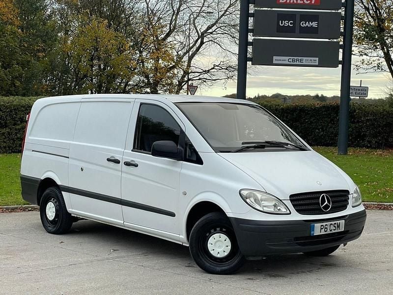White Used 2010 Mercedes Vito Van | £4,990 (Fair price) - Image 1/3