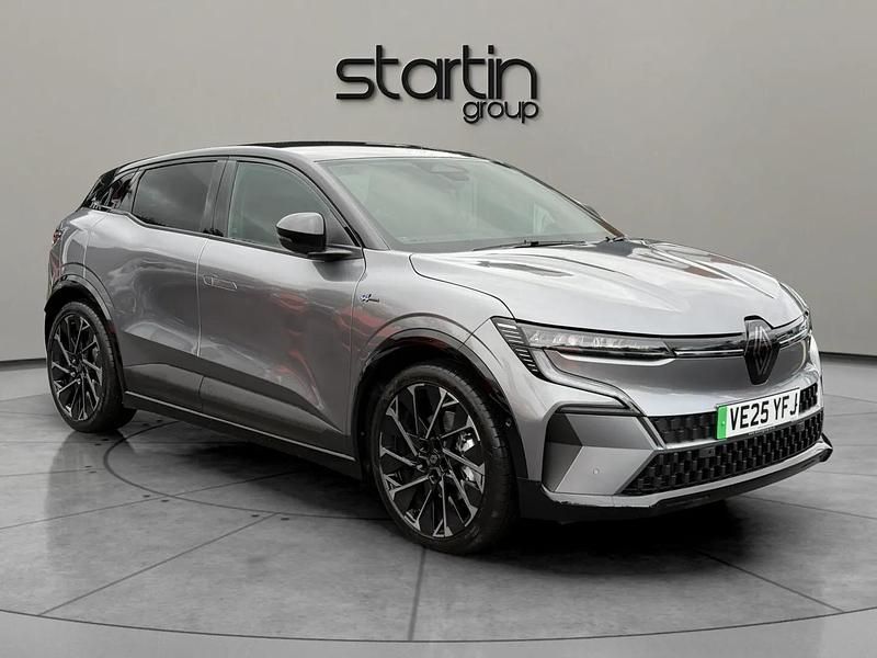 Grey/black Used 2025 Renault Mégane IV Techno Esprit Alpine Hatchback | £28,950 - Image 1/1