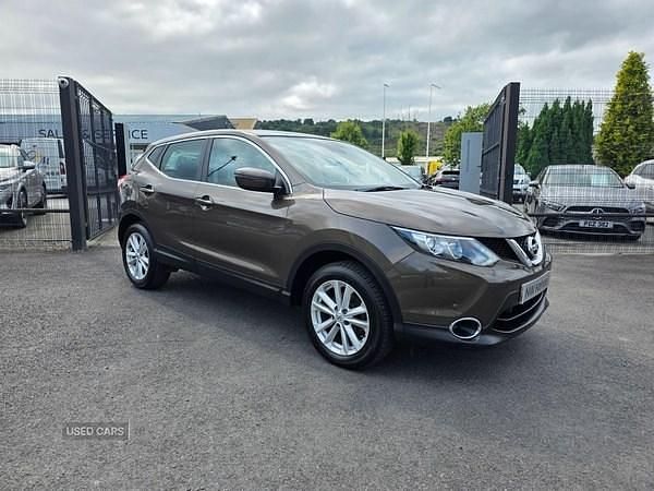 Bronze Used 2017 Nissan Qashqai Acenta SUV | £9,950 (Super price) - Image 1/4