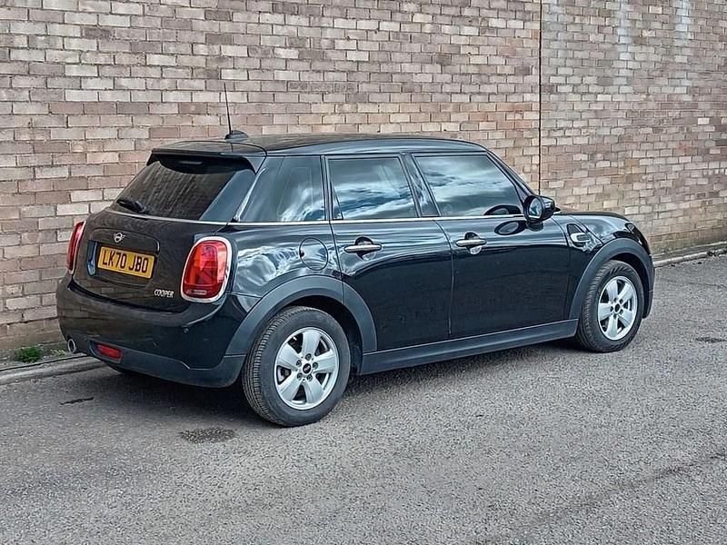Used Mini Cooper Classic 136 HP (100 kW) 2020 Black Hatchback