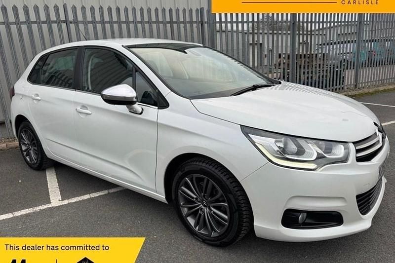 Used Citroën C4 Flair 120 HP (88 kW) 2016 White Hatchback