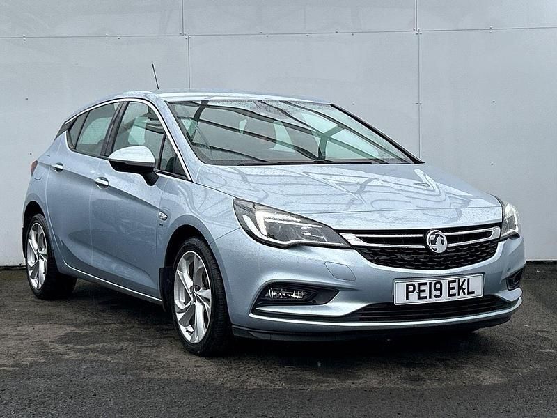 Silver Used 2019 Vauxhall Astra SRi Hatchback | £8,751 (Fair price) - Image 1/4