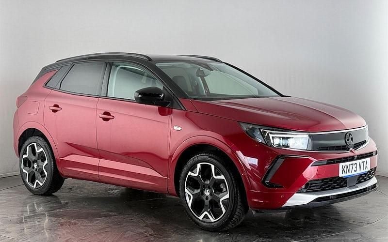 Used 2024 Vauxhall Grandland X Ultimate SUV | £19,200 (Good price) - Image 1/3