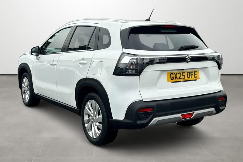 Used Suzuki SX4 S-Cross 2025 White pearlescent Hatchback