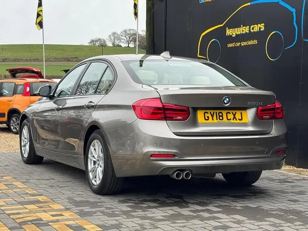 Used BMW 320 Efficient Dynamics 2018 Silver Sedan