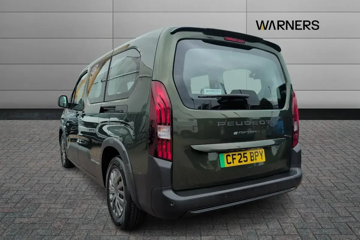 Used Peugeot e-Rifter Allure 98 kW (134 HP) 2025 Green MPV