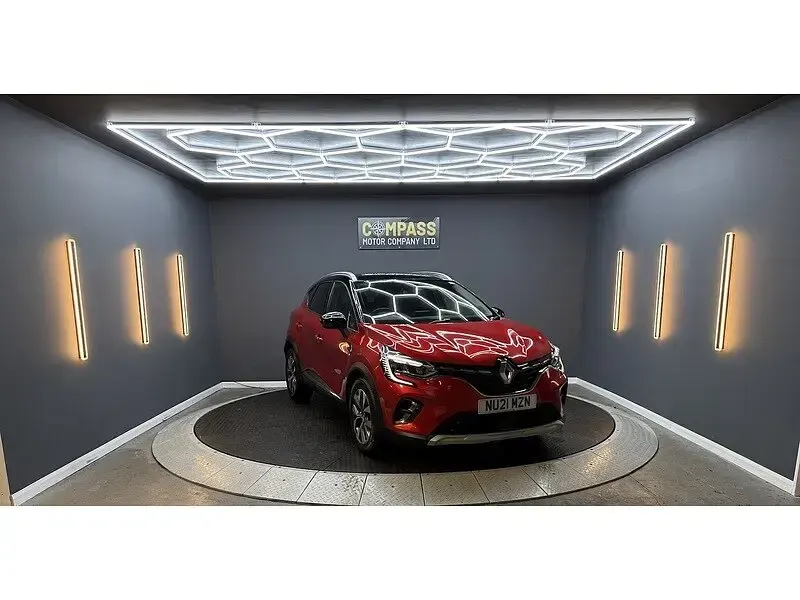 Used Renault Captur Version S 140 HP (102 kW) 2021 Red SUV