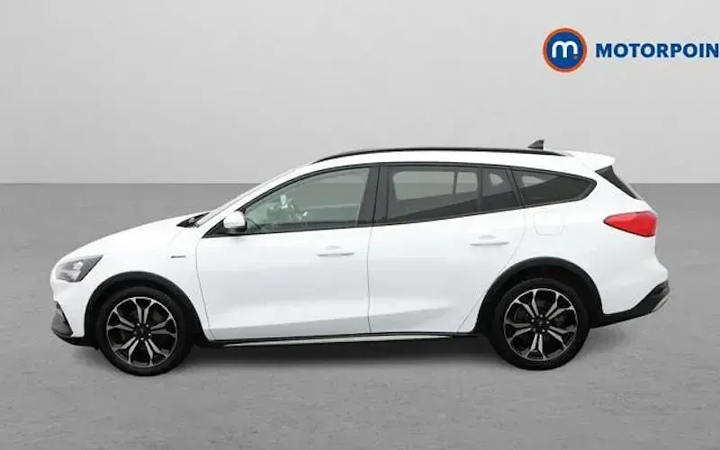 Used Ford Focus Active X 125 HP (91 kW) 2021 White Estate