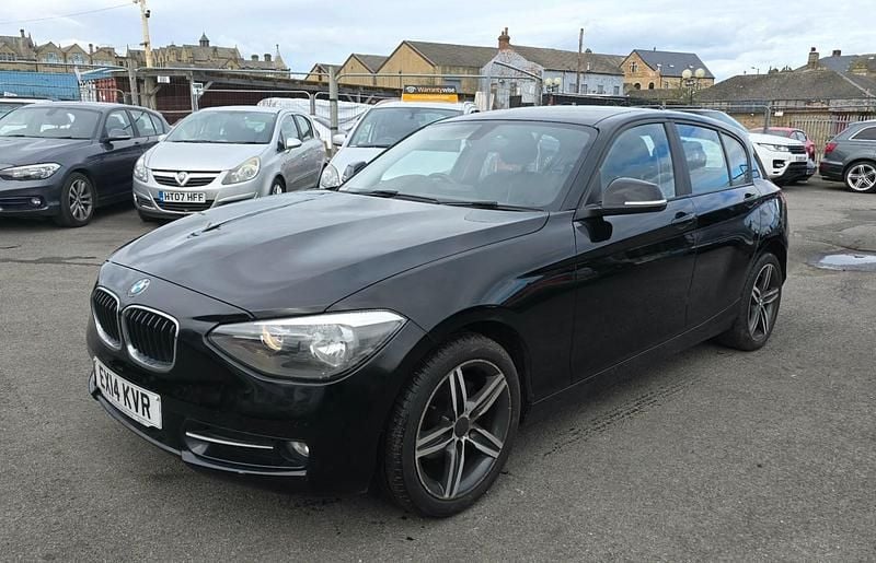Used BMW 116 Sport Line 2014 Black Hatchback