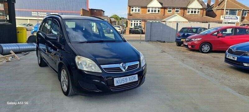 Black Used 2009 Vauxhall Zafira MPV | £2,470 (Good price) - Image 1/4