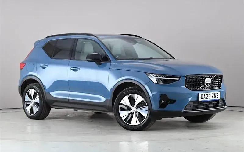 Usado Volvo XC40 Plus 211 CV (155 kW) 2023 SUV