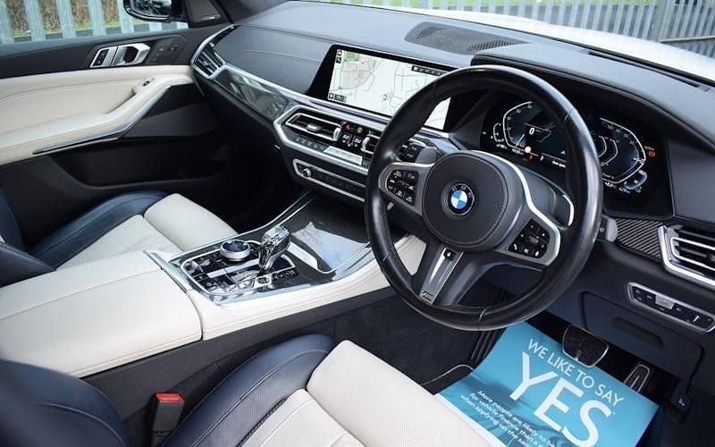 Used BMW X5 M Sport 394 HP (289 kW) 2021 White SUV