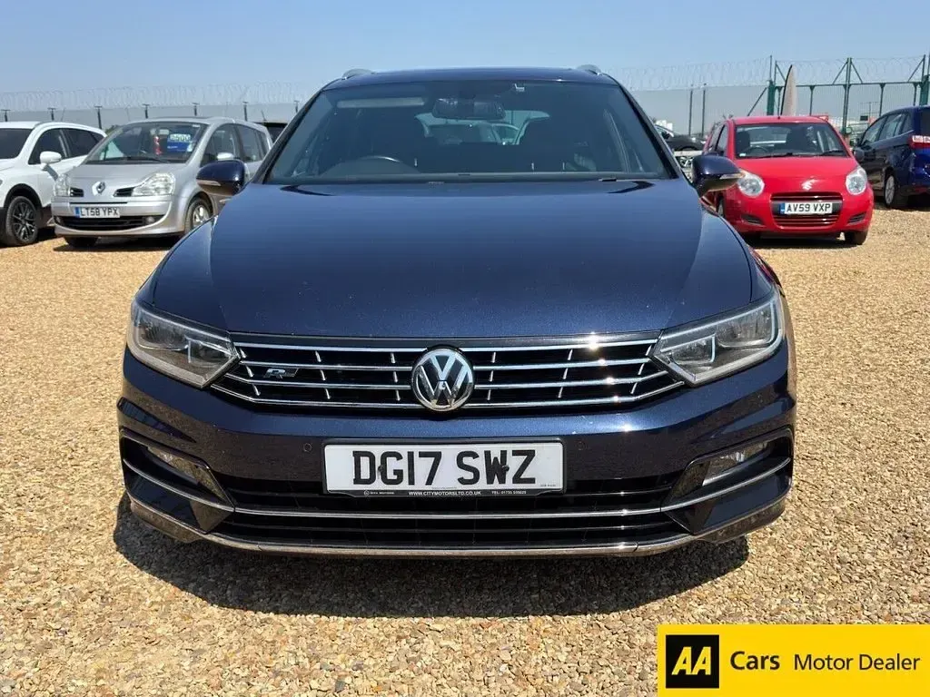 Used VW Passat R-line 150 HP (110 kW) 2017 Blue Estate