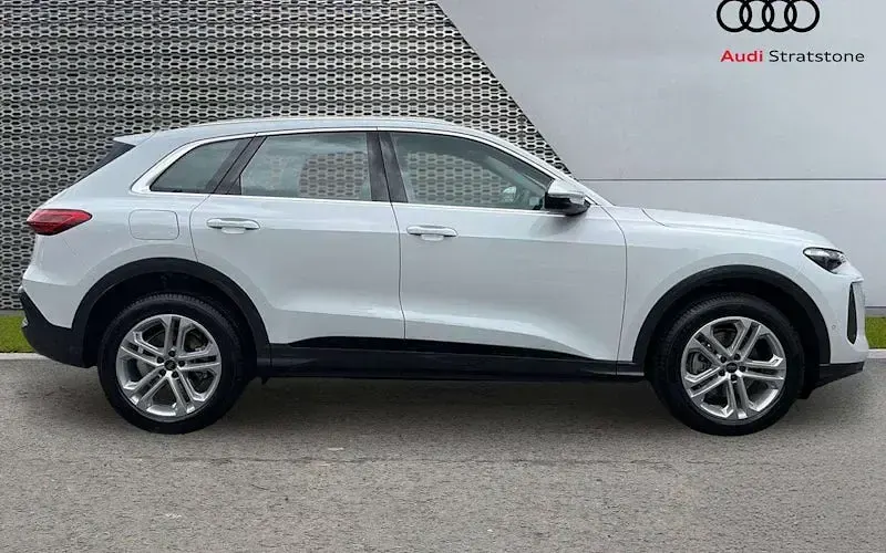 Used Audi Q5 Sport 204 HP (150 kW) 2026 White SUV