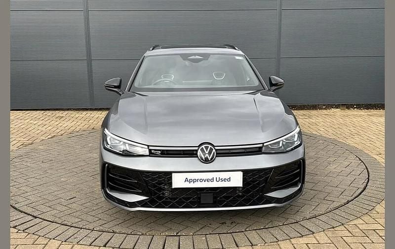 Used VW Passat R-line 272 HP (200 kW) 2025 Grey Estate