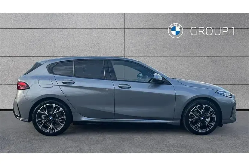 Usado BMW 120 M Sport 156 CV (114 kW) 2026 Gris Utilitario