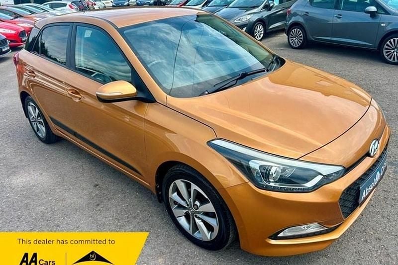 Orange Used 2015 Hyundai i20 Premium Hatchback | £7,690 (Good price) - Image 1/1