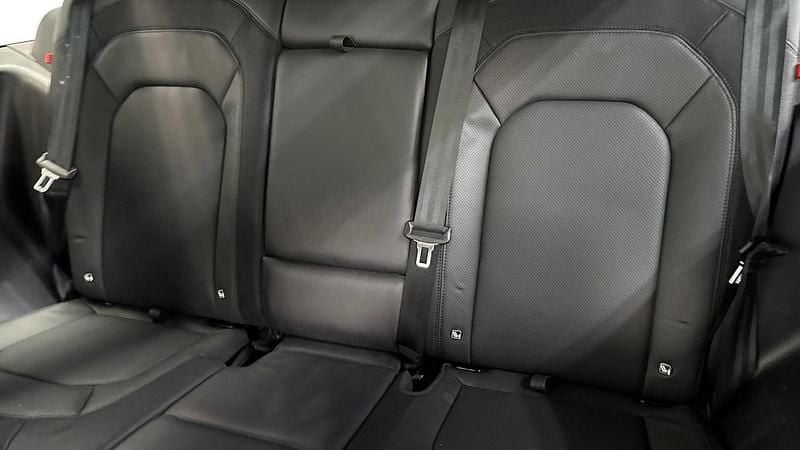 Used Land Rover Defender HSE Dynamic 300 HP (220 kW) 2023 Black SUV