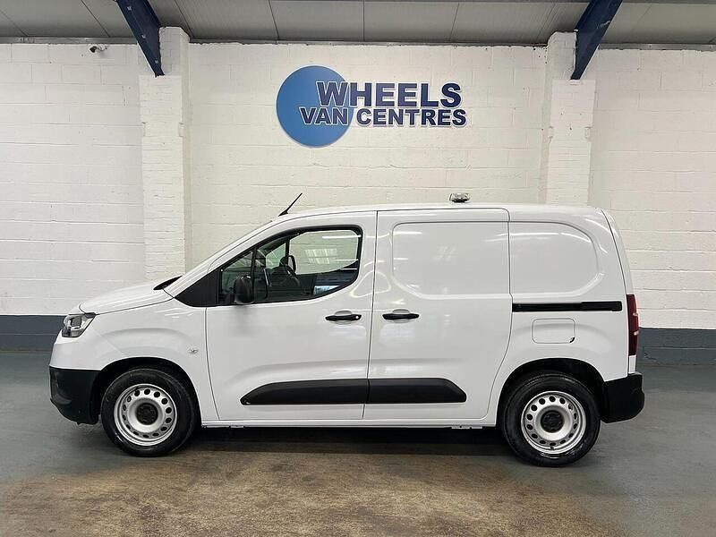Used Toyota Proace City Active 2023 White MPV
