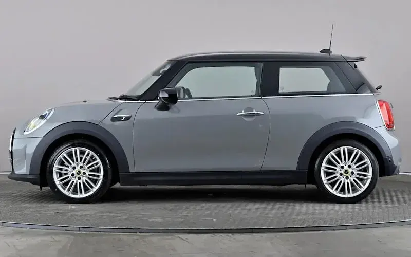 Used Mini Cooper Level 2 135 kW (184 HP) 2023 Hatchback