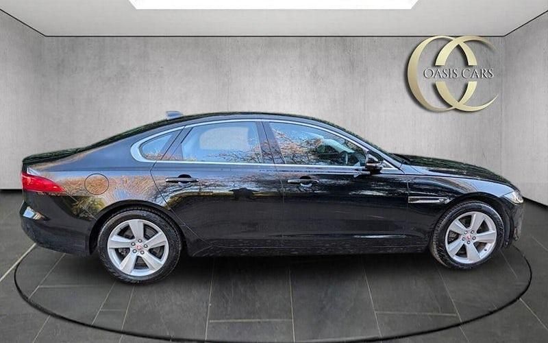 Used Jaguar XF Portfolio 179 HP (131 kW) 2020 Sedan