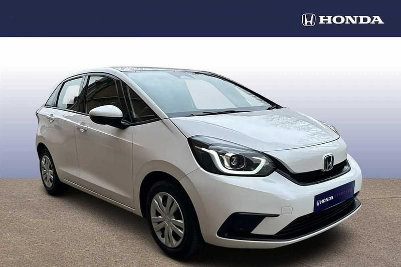 Used Honda Jazz Hybrid 109 HP (80 kW) 2021 White Hatchback