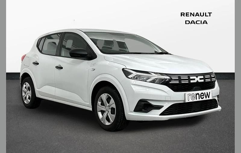 White Used 2023 Dacia Sandero Essentiel Hatchback | £10,100 (Good price) - Image 1/4
