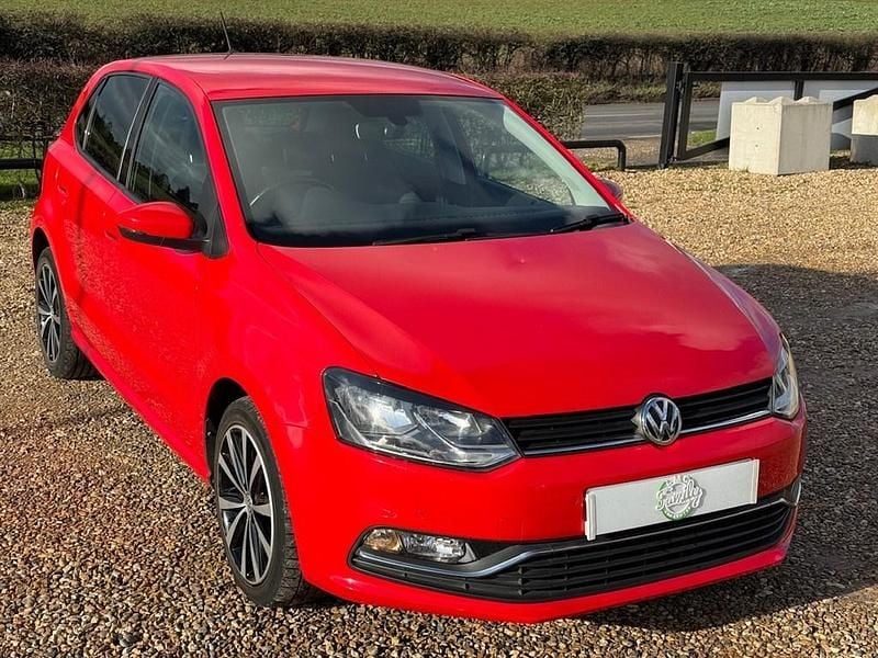 Used VW Polo Edition 75 HP (55 kW) 2017 Red Hatchback