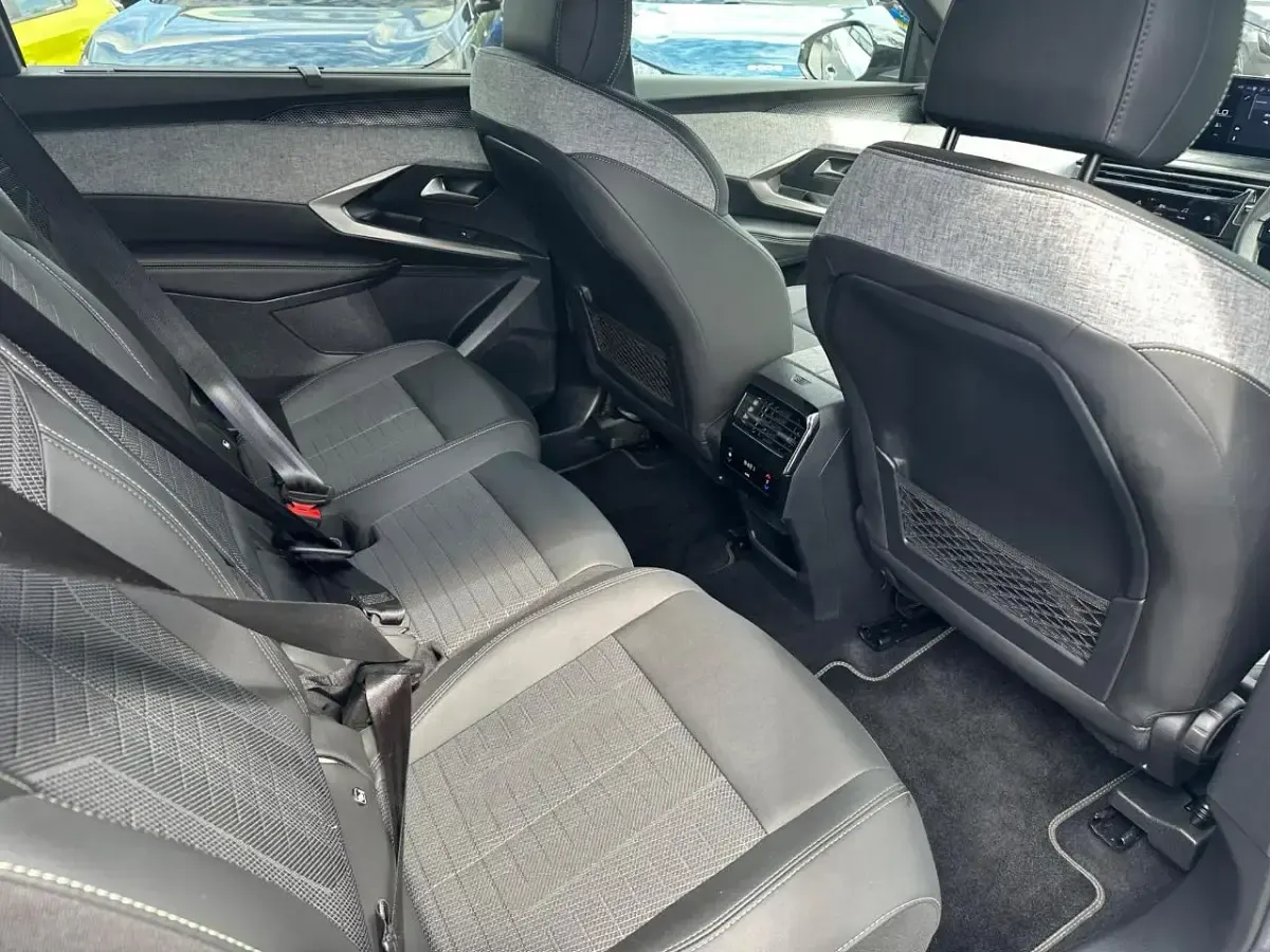 Used Peugeot 5008 GT 134 HP (98 kW) 2025 Grey SUV