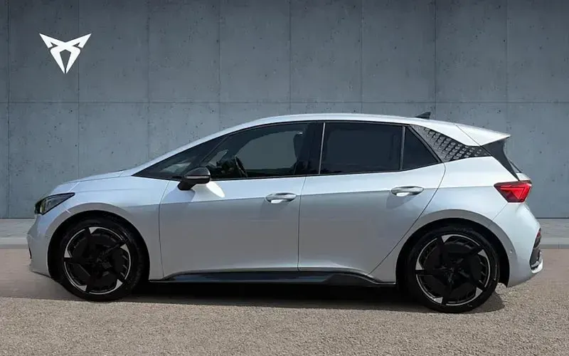 Used Cupra Born e-Boost 169 kW (230 HP) 2024 Hatchback