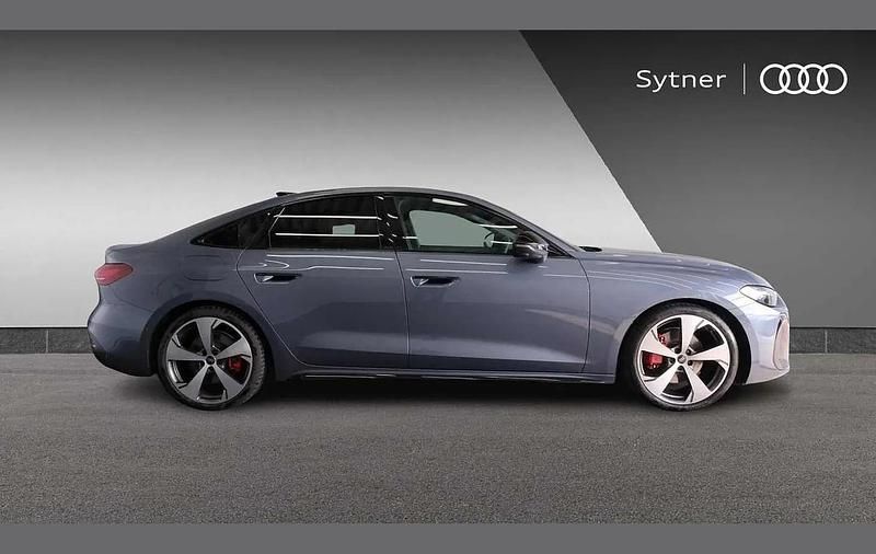 Used Audi A5 Advanced 200 HP (147 kW) 2024 Blue Sedan