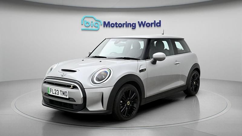 Used Mini Cooper SE Hatch 133 kW (181 HP) 2023 Hatchback