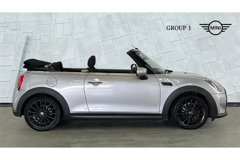 Used Mini Cooper Cabriolet Classic 136 HP (100 kW) 2023 Melting silver iii Cabriolet