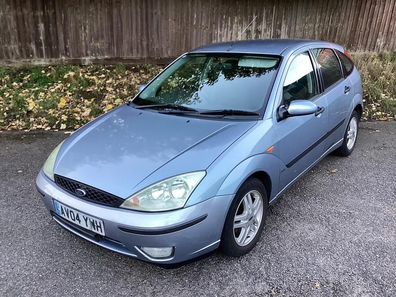 Blue Used 2004 Ford Focus Zetec Hatchback | £995 (Super price) - Image 1/4