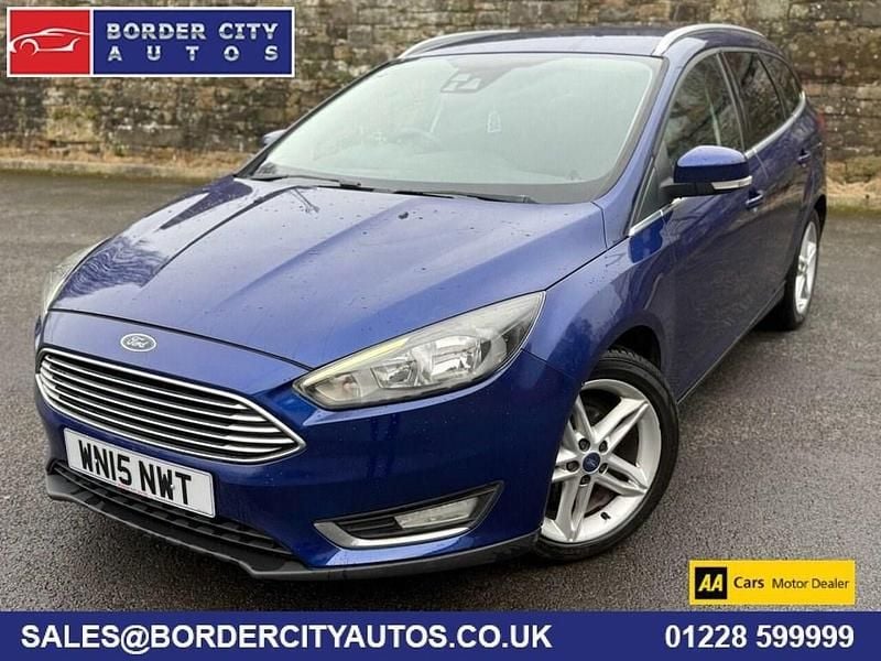 Used Ford Focus Titanium 120 HP (88 kW) 2015 Blue Estate