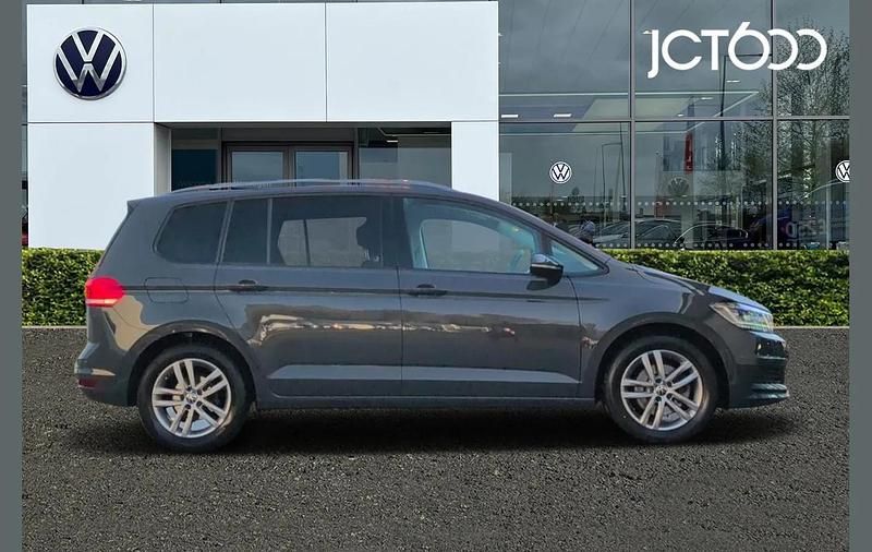 Used VW Touran Match 150 HP (110 kW) 2024 Grey MPV