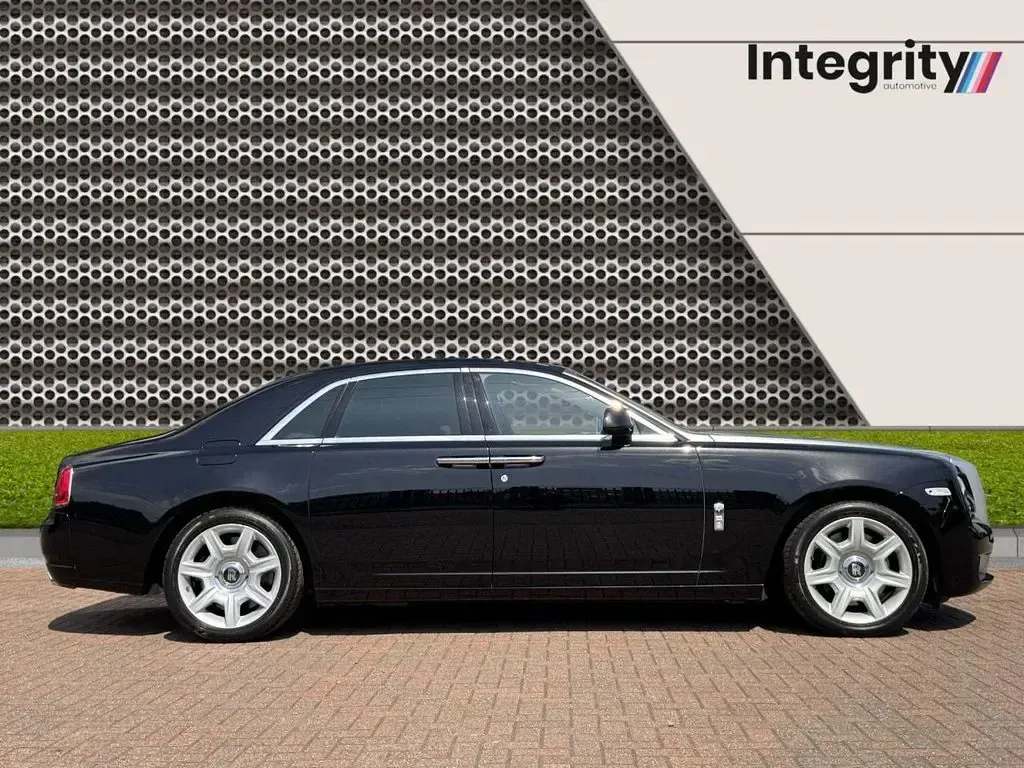 Used Rolls Royce Ghost 563 HP (414 kW) 2018 Black Sedan