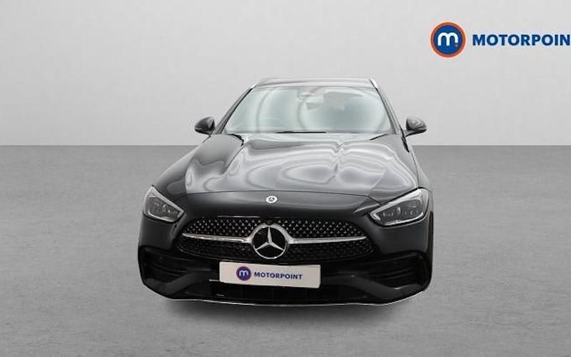 Usado Mercedes C200 AMG Line Premium 204 HP (150 kW) 2023 Preto Carrinha