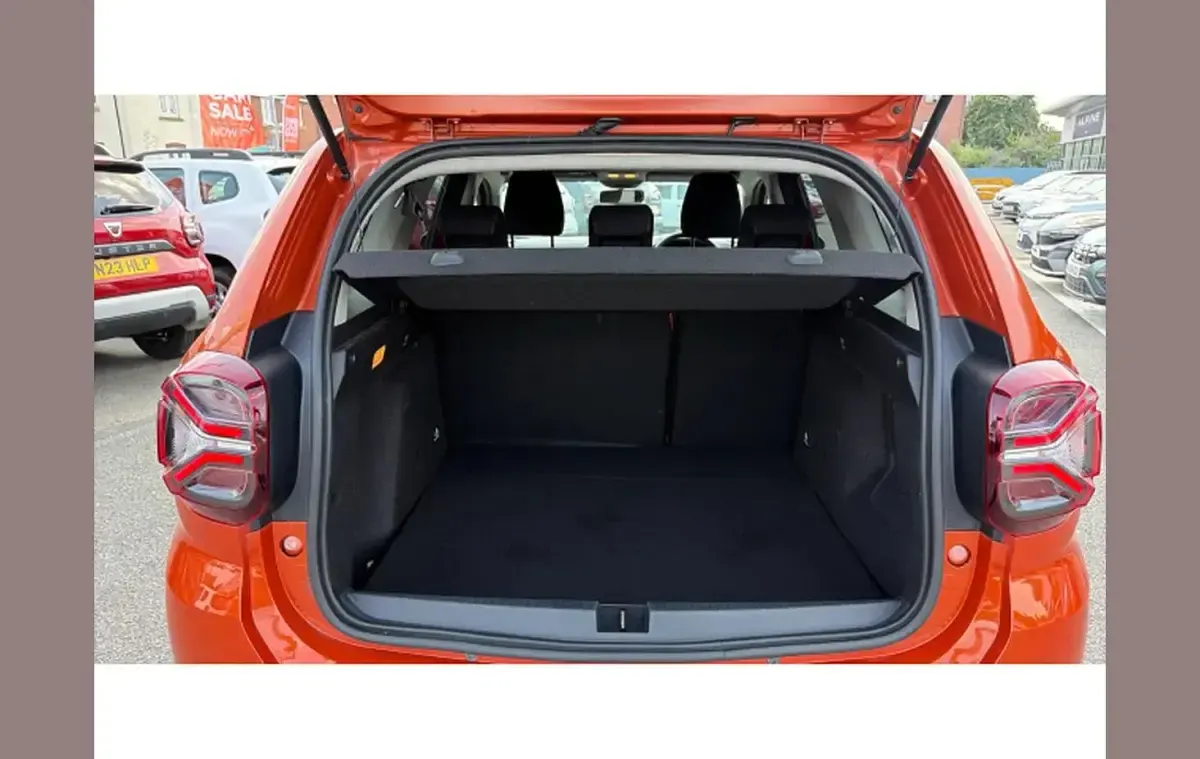 Used Dacia Duster Prestige 113 HP (83 kW) 2022 Orange SUV