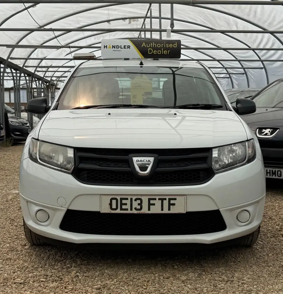 Used Dacia Sandero Ambiance 75 HP (55 kW) 2013 White Hatchback
