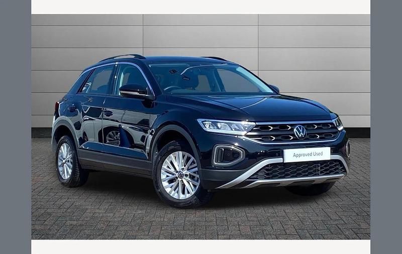 Used VW T-Roc Life 150 HP (110 kW) 2025 Black SUV