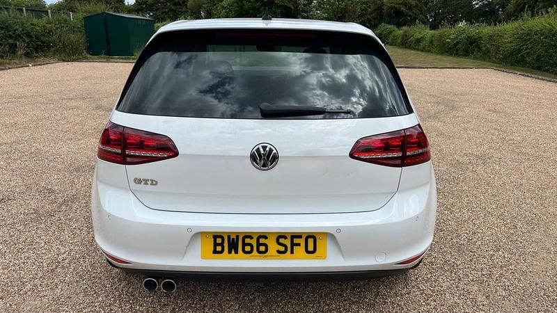 Used VW Golf VII GTD 2017 White Hatchback