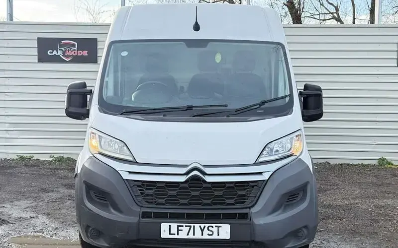 Usado Citroën Relay 140 CV (102 kW) 2023 Van