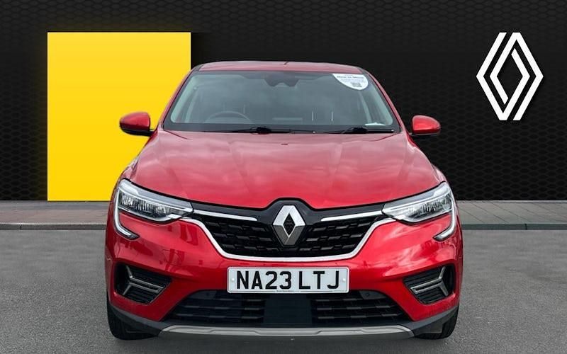 Used Renault Arkana Techno 143 HP (105 kW) 2023 Red SUV