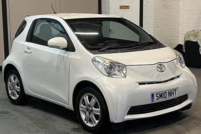 White Used 2010 Toyota iQ Hatchback | £2,795 (Good price) - Image 1/1
