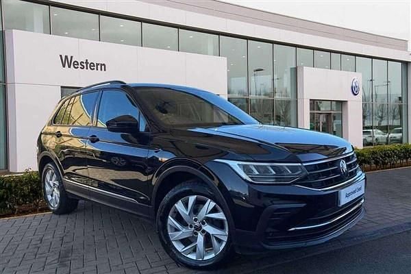 Black Used 2022 VW Tiguan Life SUV | £20,898 (Fair price) - Image 1/4